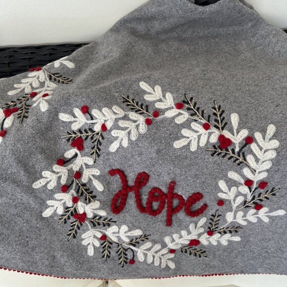 RACHEL ZOE Tree Skirt Christmas Embroidered Gray Red White Wool Blend HOPE EUC - Picture 2 of 9